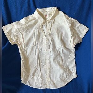 Levi’s Short Sleeve Women’s Button Down